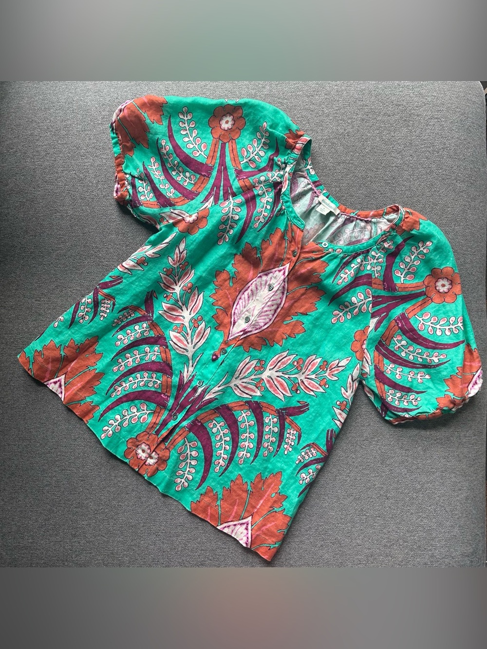 Sundance Floral V Neck Short Sleeve 100% Linen Blouse Small